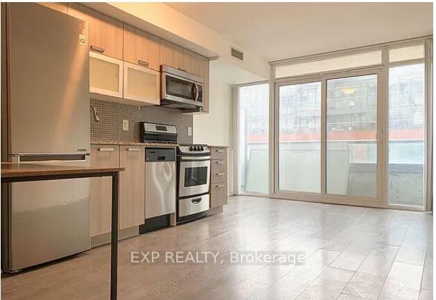 Property Photo: 36 Lisgar Street 611E ON M6J 0C7