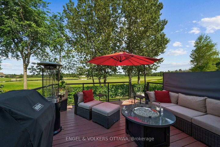 Property Photo:  112 Equinelle Drive  ON K0G 1J0 