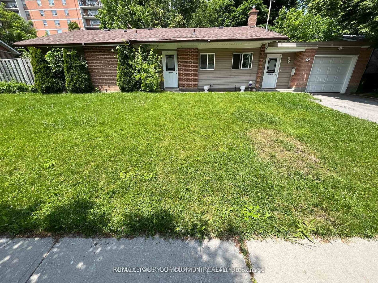 Property Photo:  69 Samson Crescent  ON M1G 1N2 