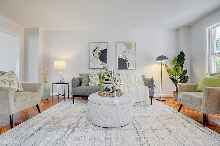 Property Photo:  17 Pebblebeach Drive  ON L1E 2C2 