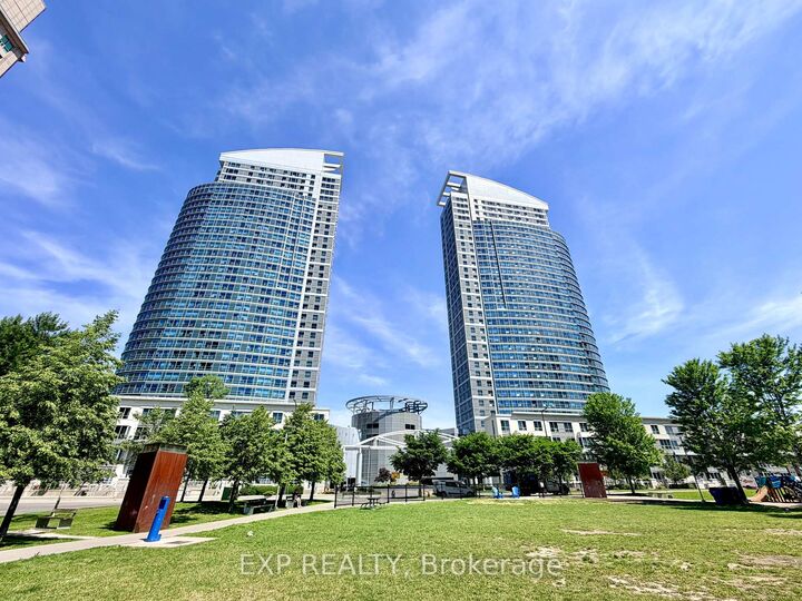 Property Photo:  38 Lee Centre Drive 2101  ON M1H 3J7 