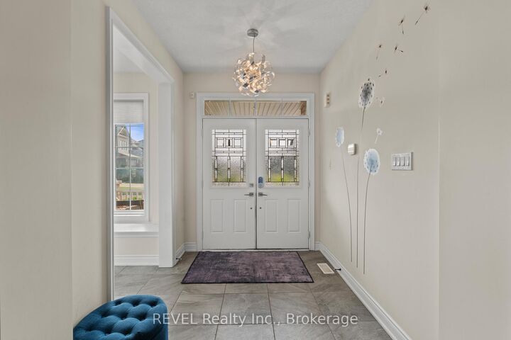 Property Photo:  8517 Sweet Chestnut Drive  ON L2H 0N1 
