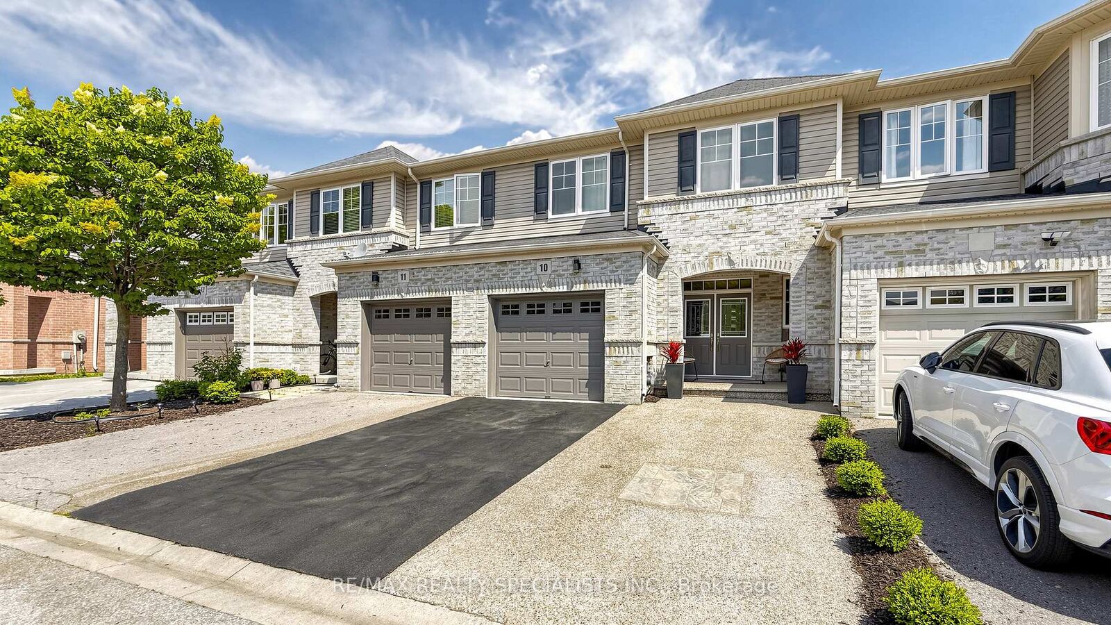 Property Photo:  3275 Stalybridge Drive 10  ON L6M 0L2 