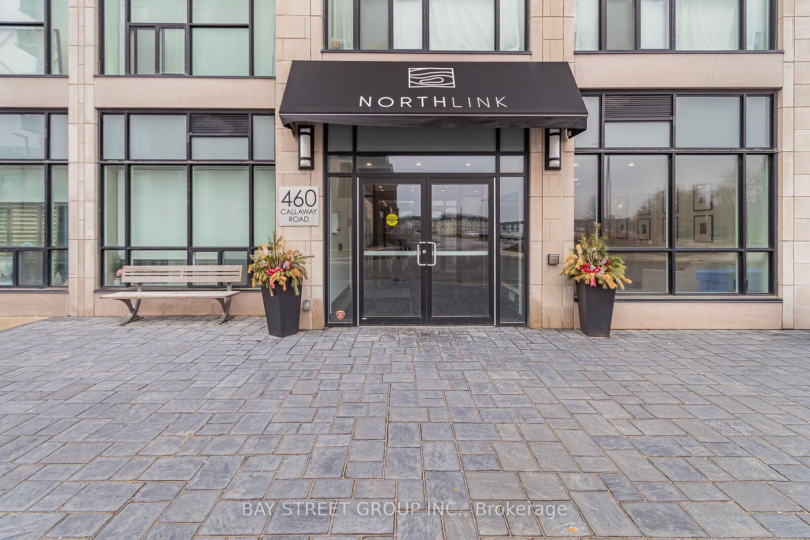 Property Photo:  460 Callaway Road 11  ON N6G 0Z2 