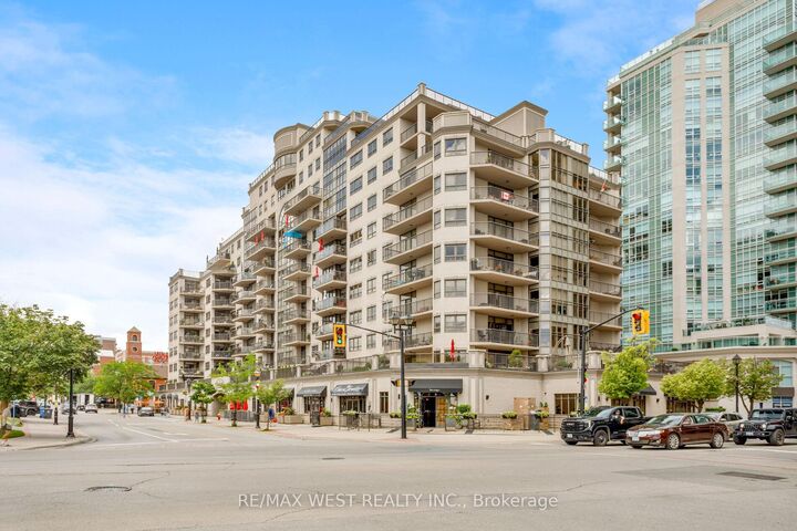 399 Elizabeth Street 905 — photo 1