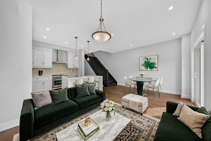 675 Victoria Road N 24 — photo 1