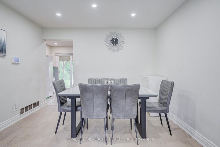 Property Photo:  160 Purvis Crescent  ON M1B 1H9 