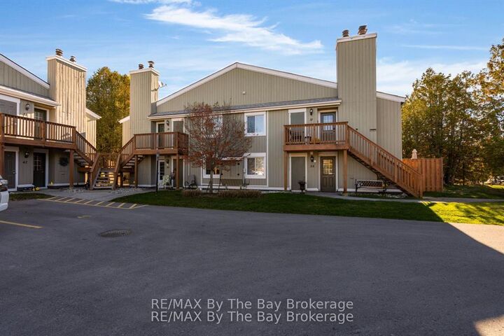 Property Photo:  19 Dawson Drive 39  ON L9Y 5B4 