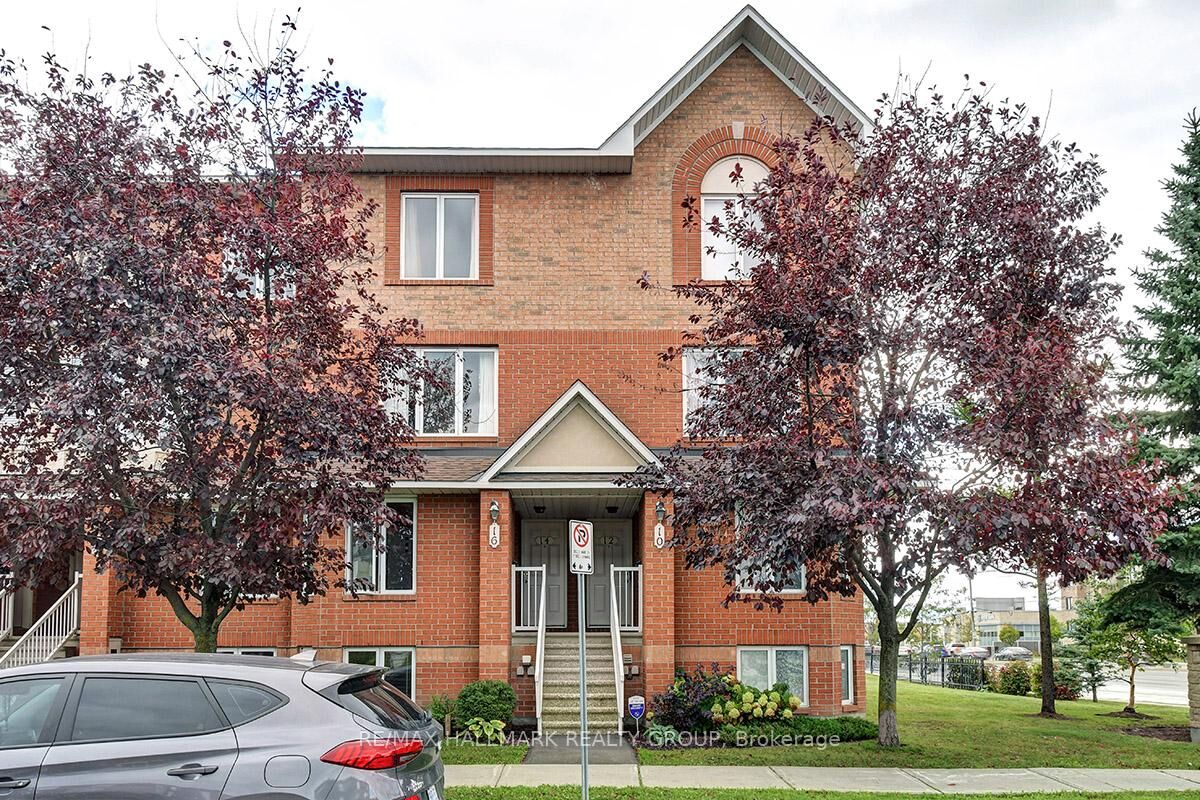 Property Photo:  16 Lakepointe Drive  ON K4A 5E3 