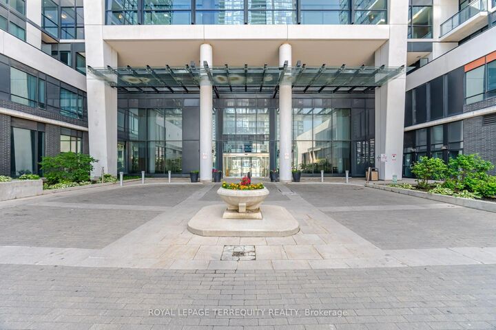 Property Photo: 75 Eglinton Avenue W 703 ON L5R 0E5