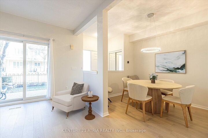 Property Photo:  4 Alpen Way 9  ON L3R 4G1 