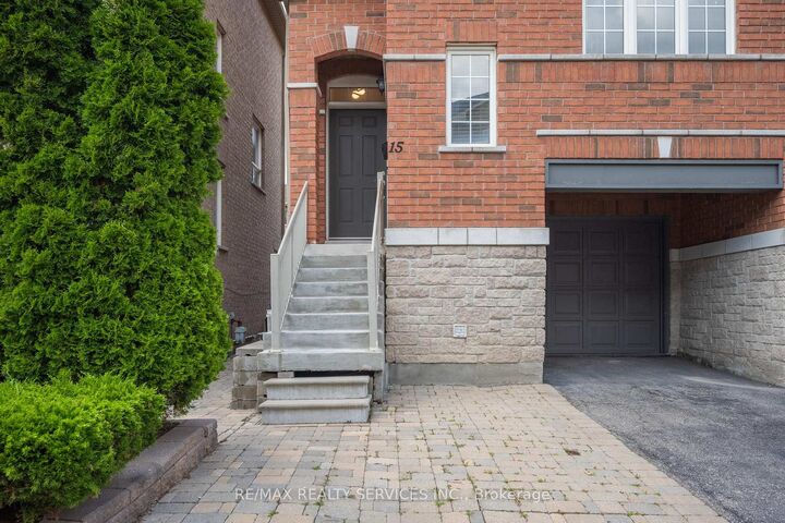 Property Photo:  7155 Magistrate Terrace 15  ON L5W 1Y9 