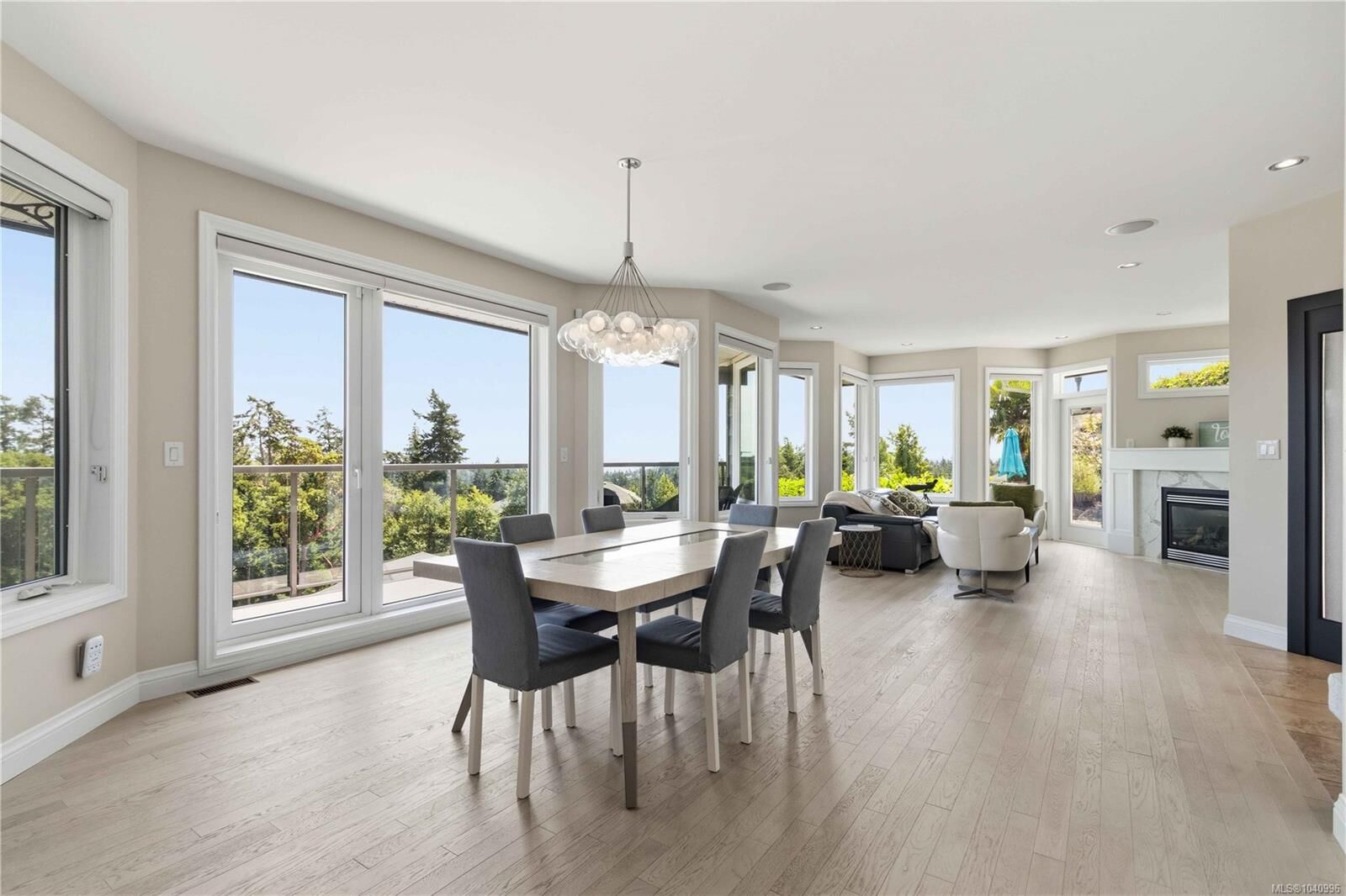 Property Photo: 424 Pelican Dr BC V9C 0A4