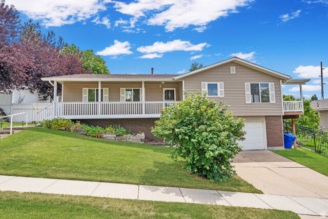 Property Photo:  374 E 700 S  UT 84025 