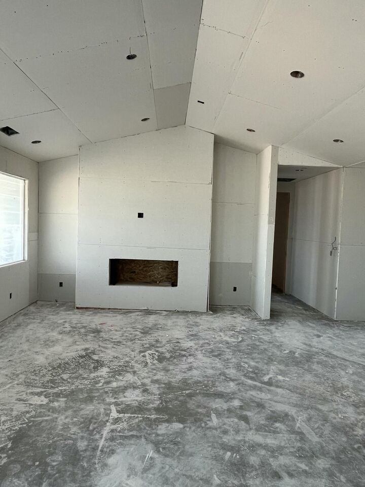 Property Photo: 1014 W Rock View Dr UT 84737