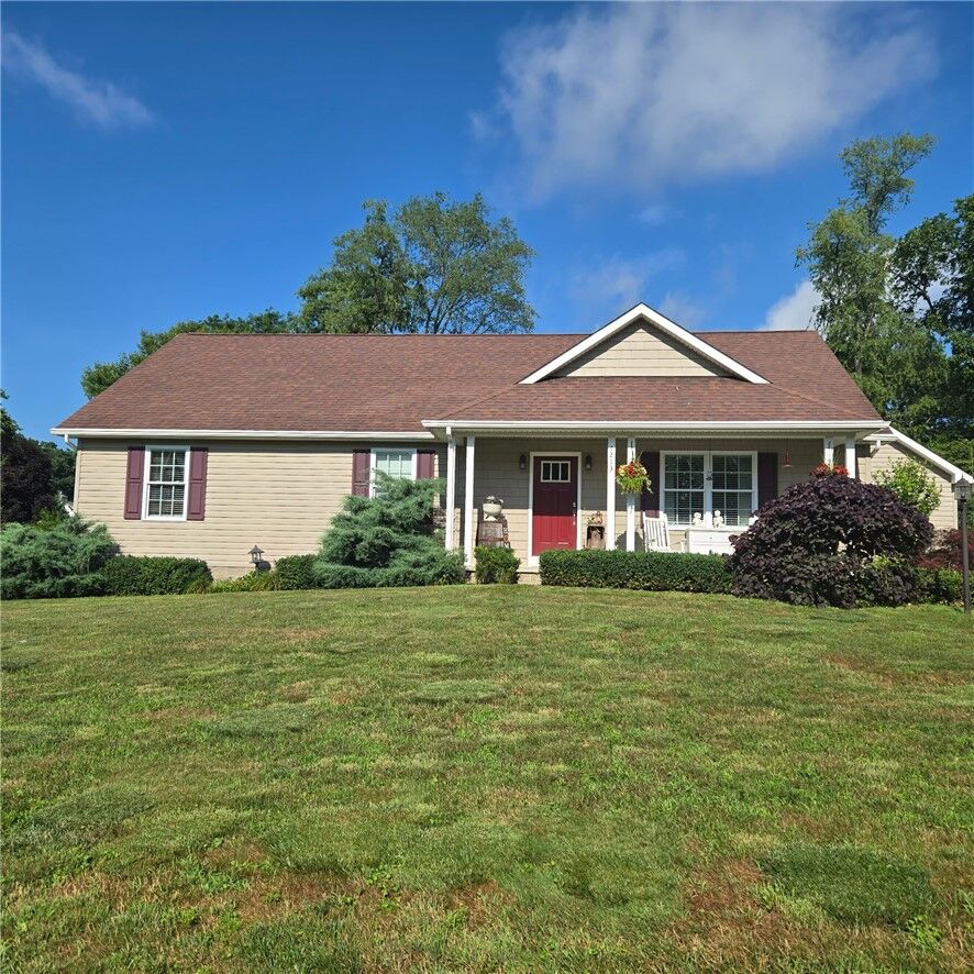 Property Photo:  1213 West Dr  PA 16002 