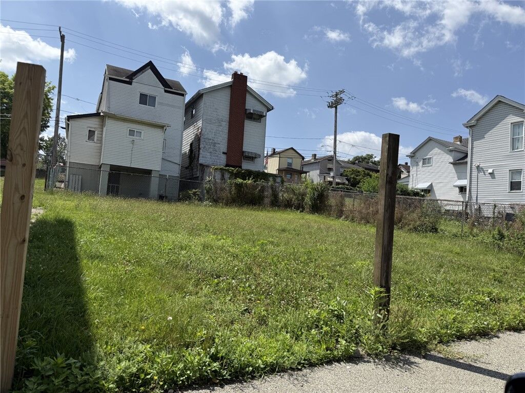 Property Photo:  0000 Rose Way  PA 15120 