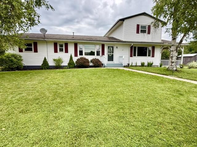 Property Photo:  15 Gibson Street  PA 16365 