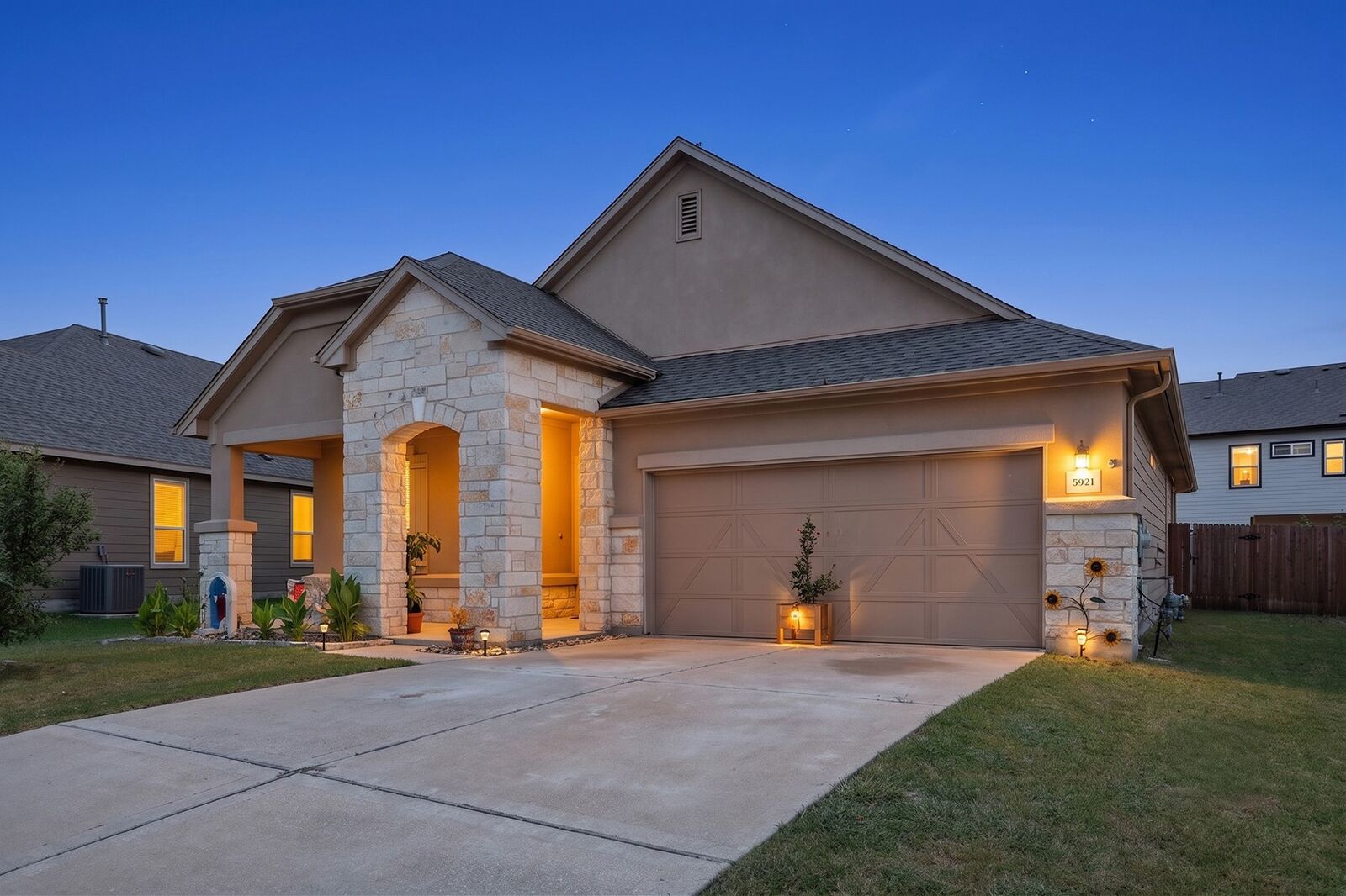 Property Photo:  5921 Sardinia Drive  TX 78665 