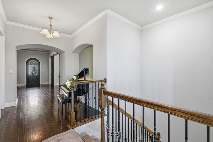 Property Photo: 111 Serene Hilltop Circle TX 78738
