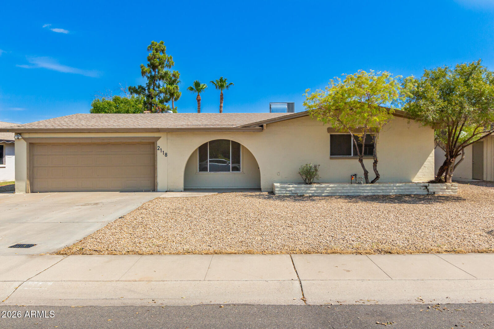Property Photo: 2118 E Carson Drive AZ 85282