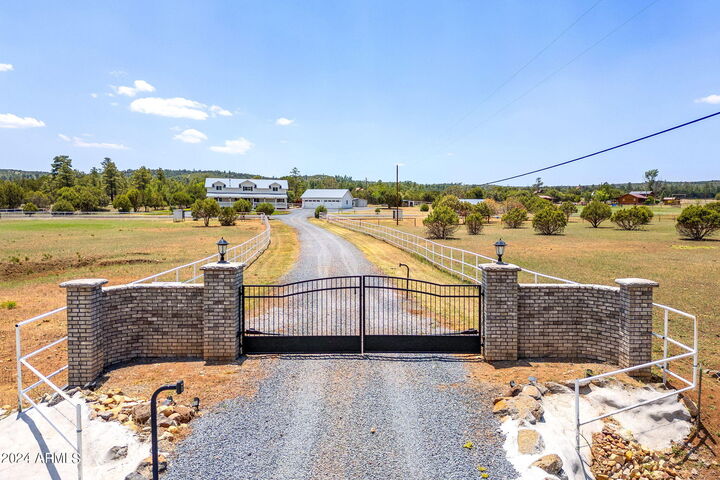Property Photo: 5247 Az-260 Highway AZ 85934