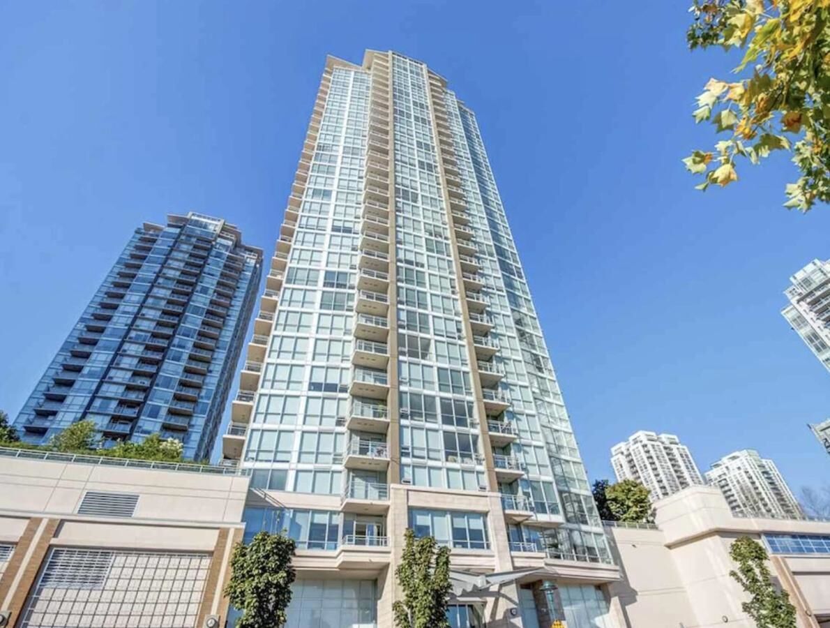 Property Photo: 2975 Atlantic Avenue 504 BC V3B 0C5