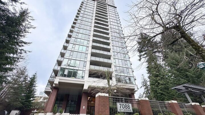7088 18th Avenue 909 — photo 1