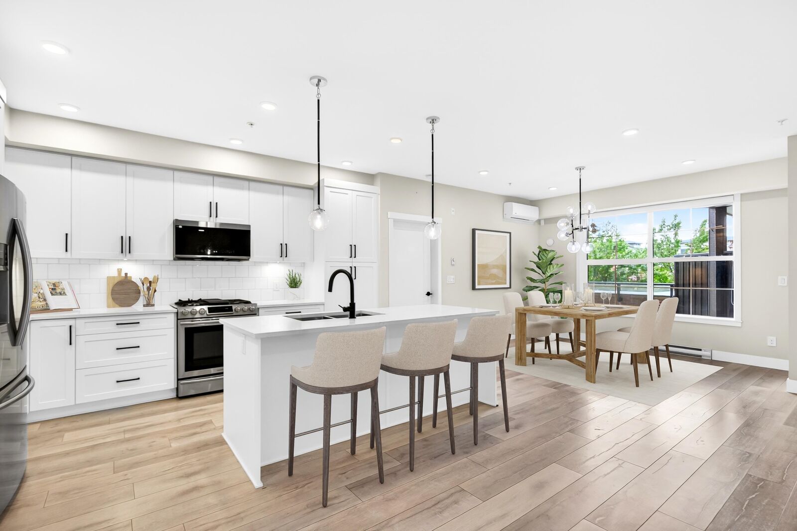 Property Photo:  11893 227 Street 205  BC V2X 6H9 