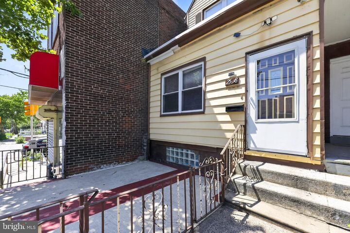 Property Photo:  2558 S 61st Street  PA 19142 
