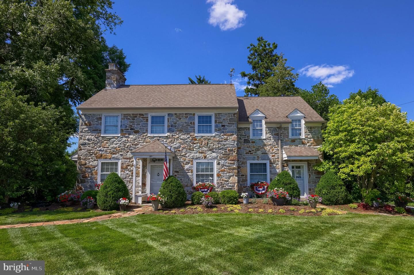 Property Photo:  371 E Main Street  PA 17557 