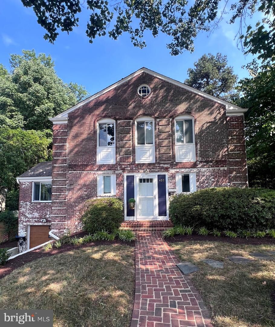 Property Photo:  432 Argyle Drive  VA 22305 