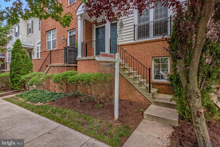 Property Photo:  8005 Homefield Drive  MD 20785 