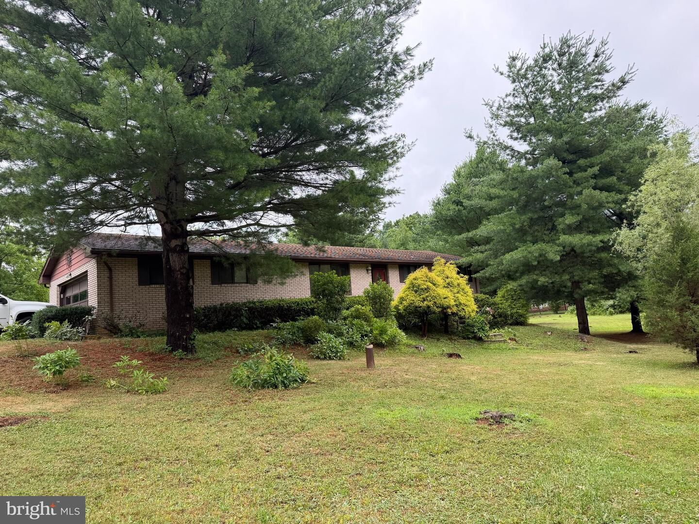 Property Photo:  640 Layfield Road  PA 18074 