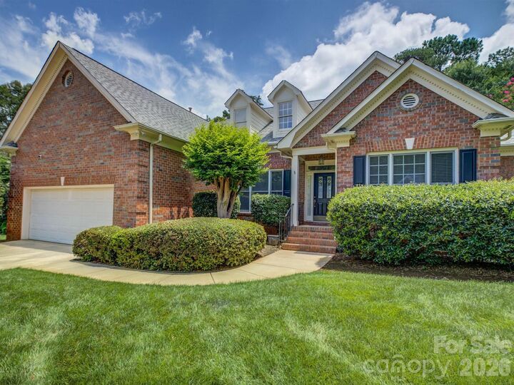 Property Photo: 10119 Victoria Mill Court NC 28277