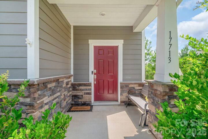 Property Photo:  17713 Yarwill Court  NC 28278 