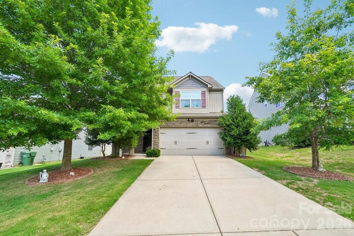 Property Photo:  204 Kingston Drive  NC 28120 