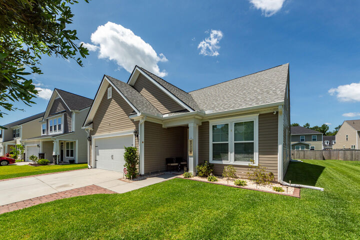 Property Photo: 1511 Sanborll Landing Drive SC 29456