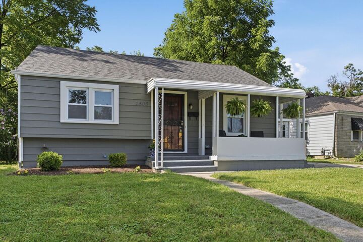 Property Photo: 2505 Avalon Place OH 43219