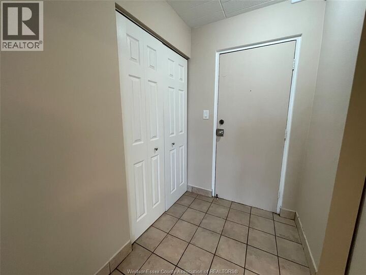 Property Photo:  928 Howard Avenue 7  ON N9A 2S6 