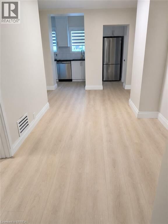 Property Photo:  413 Concession Street Main  ON L9A 1B8 