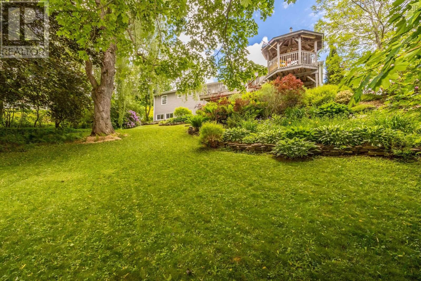 Property Photo: 15 Grandview Drive NS B4P 1W5