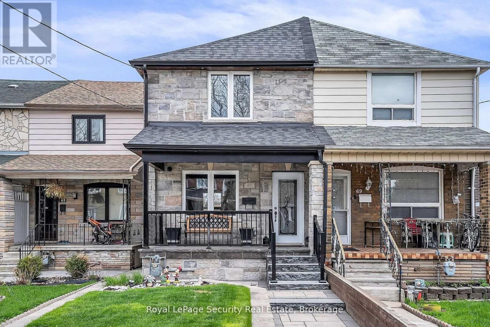 Property Photo:  67 Northland Avenue  ON M6N 2C9 