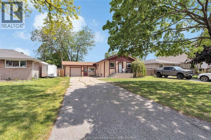 Property Photo:  986 Eastlawn  ON N8S 3H9 