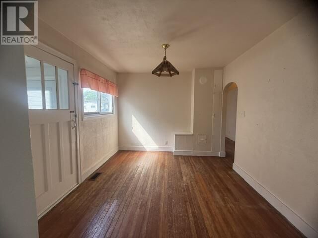 Property Photo:  21 Park St  ON P0R 1L0 