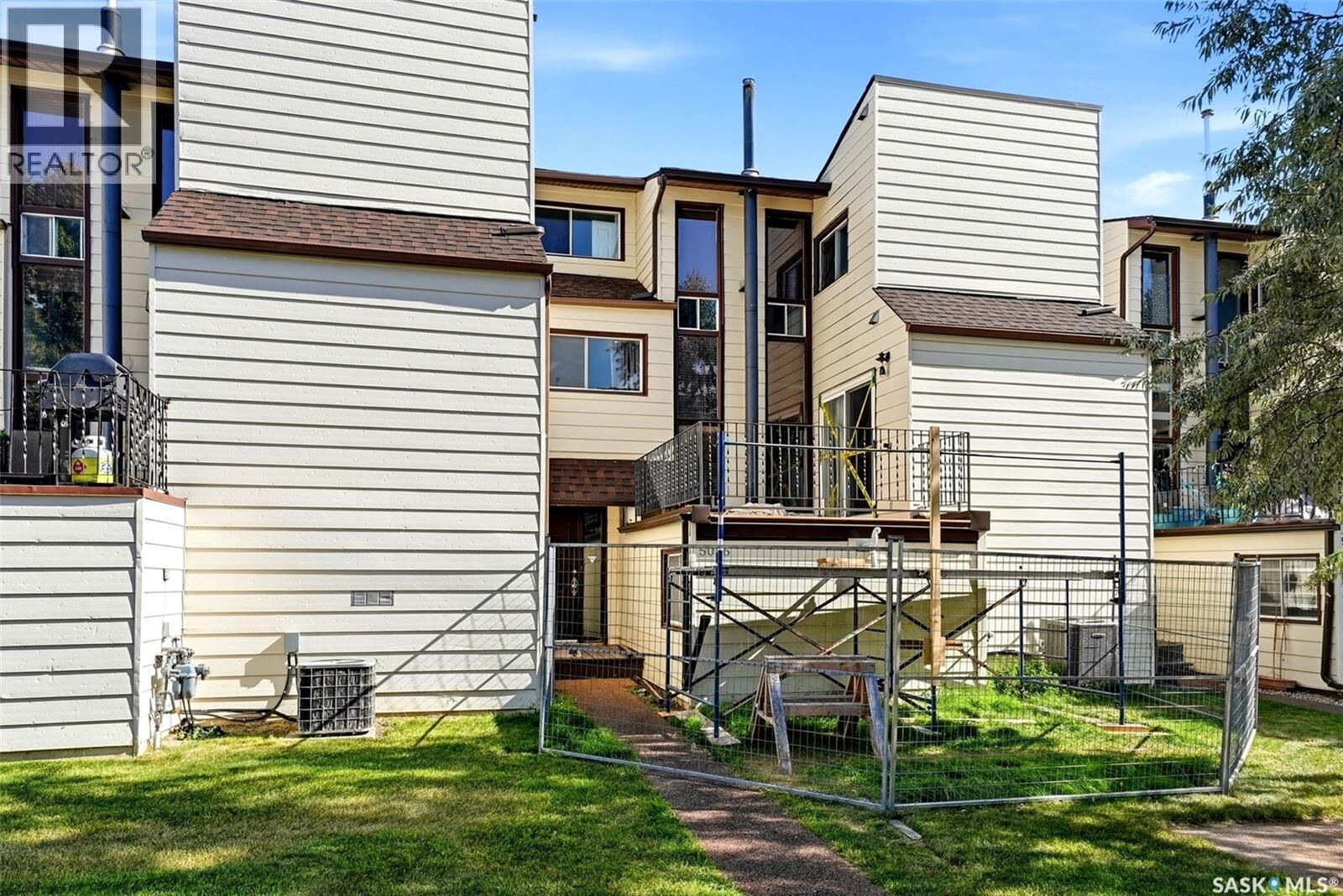 Property Photo: 5056 10th Avenue SK S4T 7P4