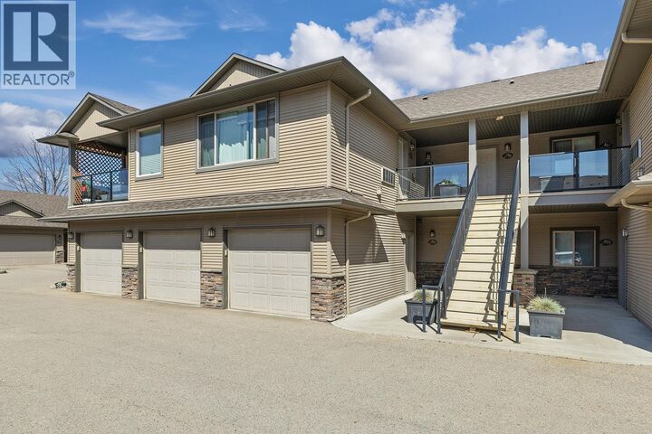 Property Photo: 3350 Woodsdale Road 401 BC V4V 2R7