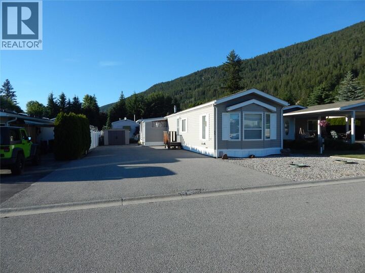 Property Photo: 724 Devon Street Unit #55 BC V0B 1G6