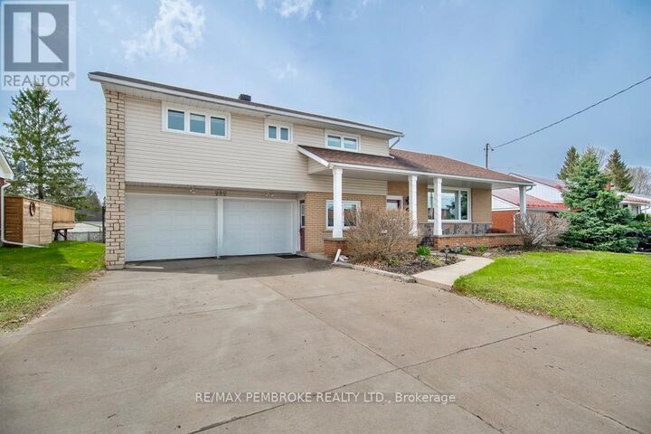 Property Photo: 282 Clemow Avenue ON K8A 2E4