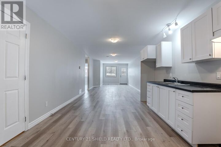 Property Photo:  15 William Street A  ON K0C 1K0 